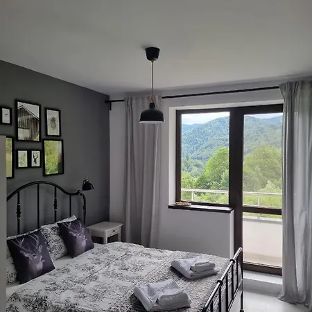 Hct Apartment *